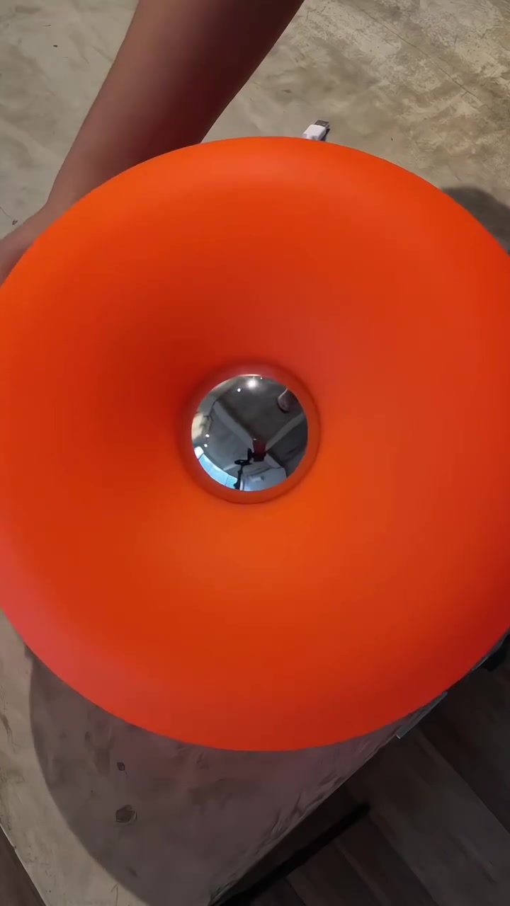 Luminária Donut antes de ser ligada